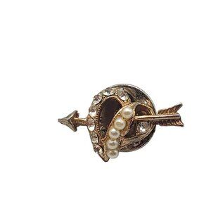 BAB Ballou Faux Pearl Clear Glass Rhinestone Heart Gold Tone Tie Tack Vintage